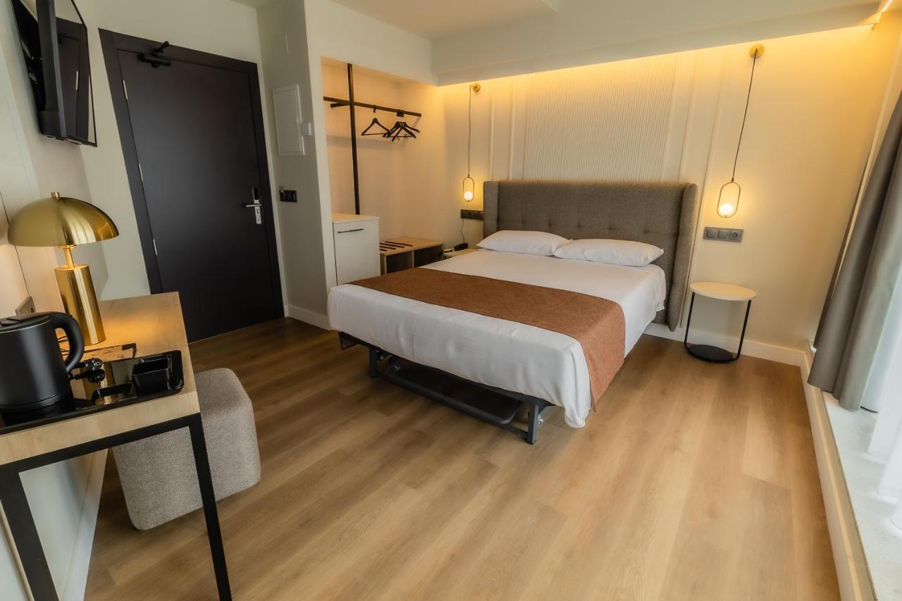Hotel Corona De Padrón エクステリア 写真